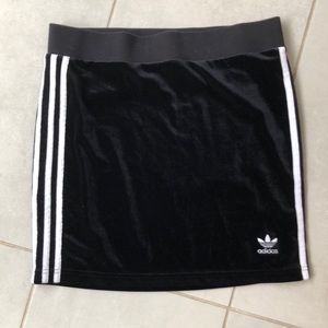 Adidas mini skirt- S